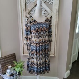 Rabbit Women's Petite 3/4 Sleeve Shift Midi Swing Dress Gray Gold Chevron Print